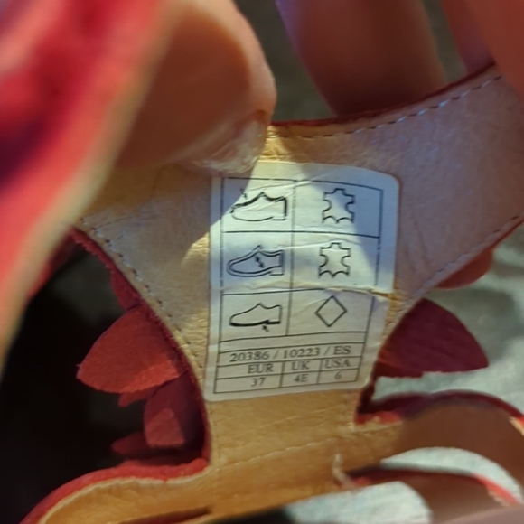 *HOST PICK* UK size 4 Worn ONCE Leather Sandals, Comfort Cushioned, RRP £49 - Picture 6 of 15